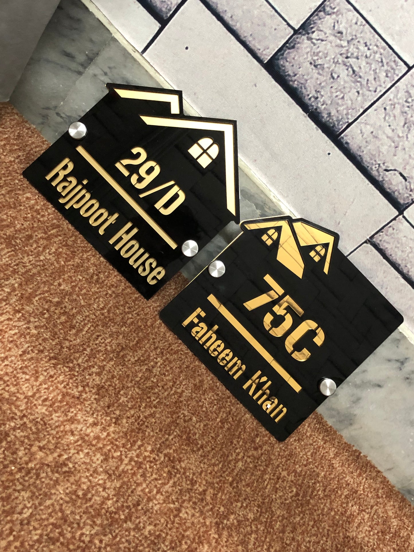 Outdoor Home Shaped Modern House Plates ( Black with Golden )